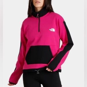 BNWOT The North Face Women's TNF Tech Quarter Zip